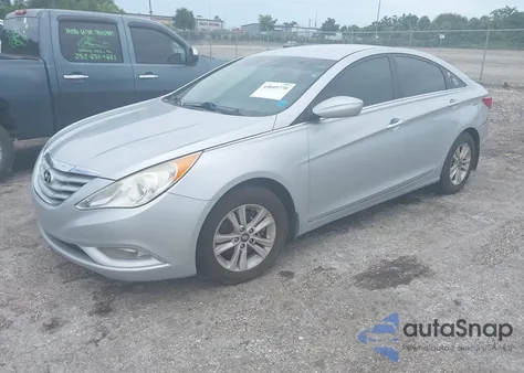 2013 Hyundai Sonata Gls z USA, uszkodzony, nr VIN 5NPEB4AC2DH801750
